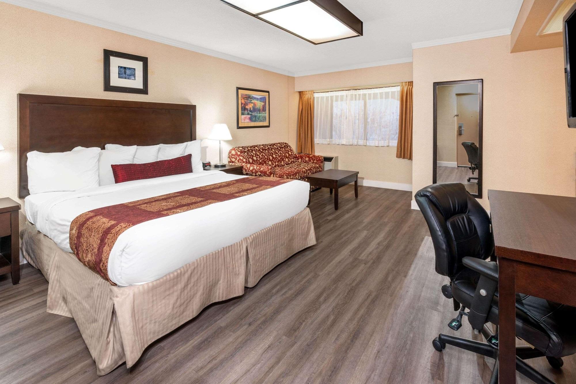 Ramada by Wyndham Coquitlam Exterior foto